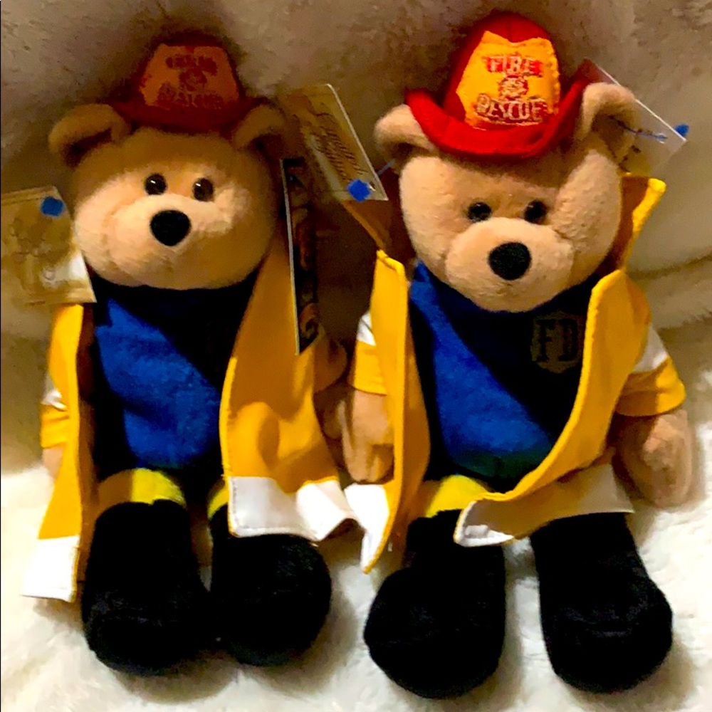 SOLD. Limited Treasures Gallant The Fire/Rescue bear
